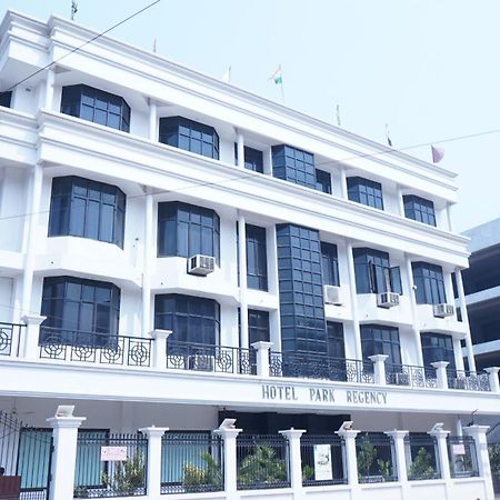 Hotel Park Regency Gorakhpur Eksteriør bilde