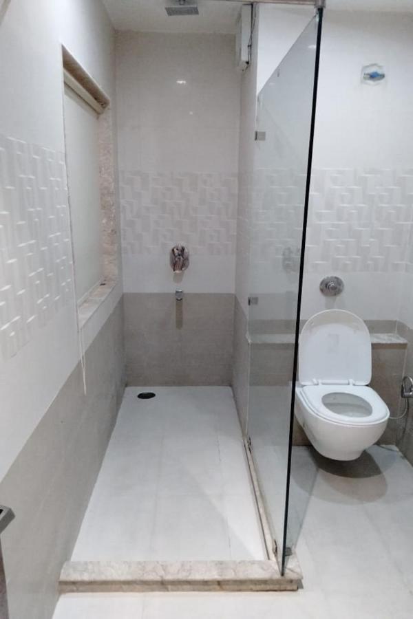 Hotel Park Regency Gorakhpur Eksteriør bilde