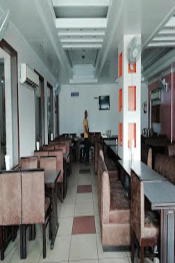 Hotel Park Regency Gorakhpur Eksteriør bilde