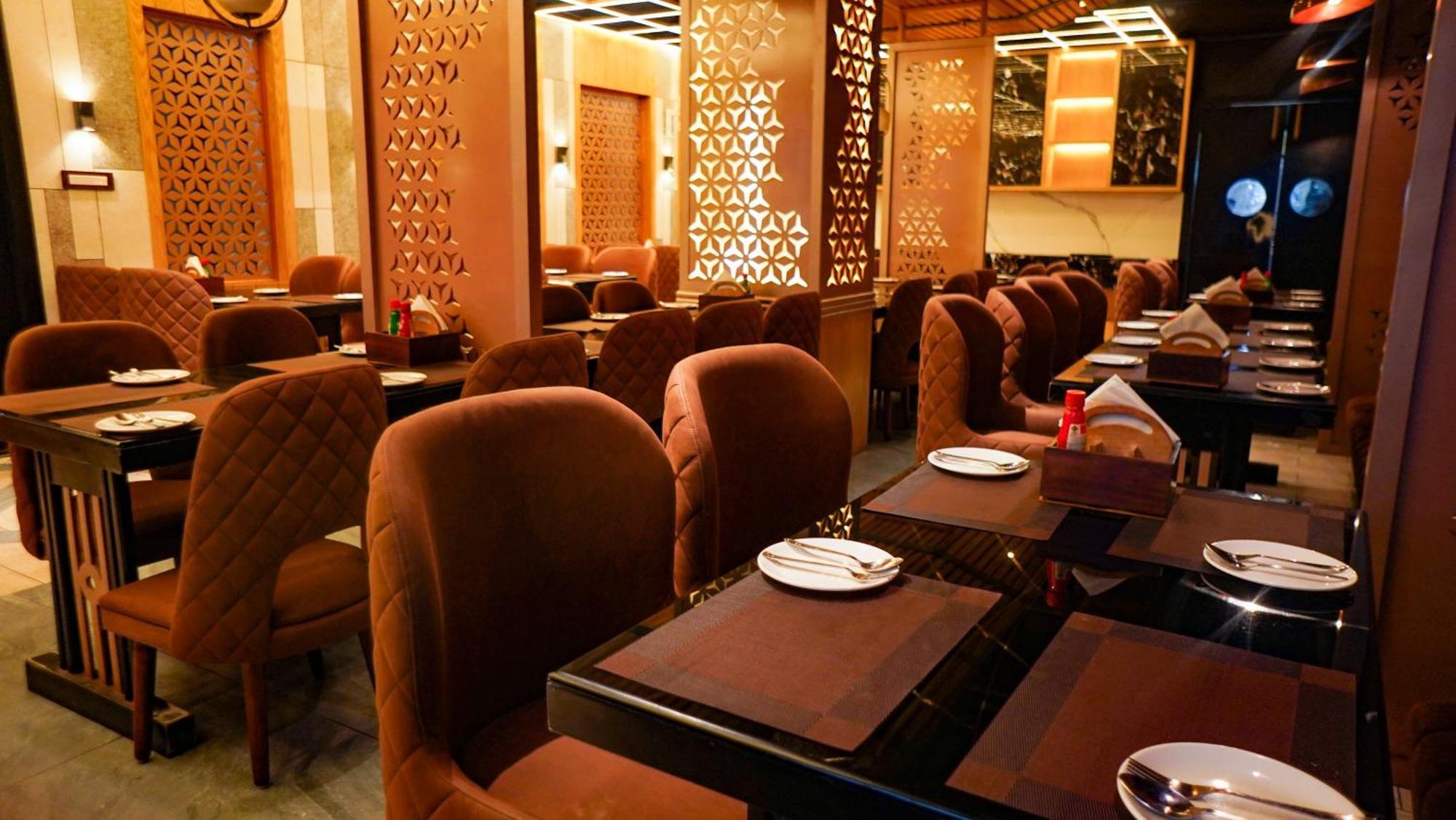 Hotel Park Regency Gorakhpur Eksteriør bilde
