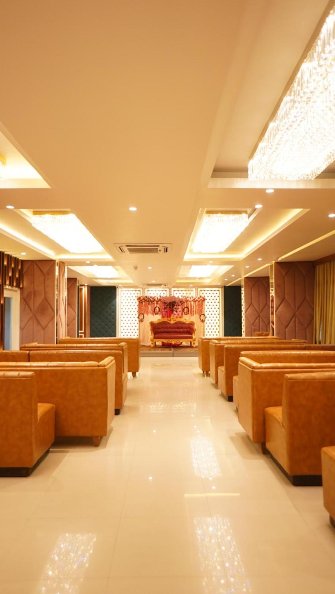 Hotel Park Regency Gorakhpur Eksteriør bilde