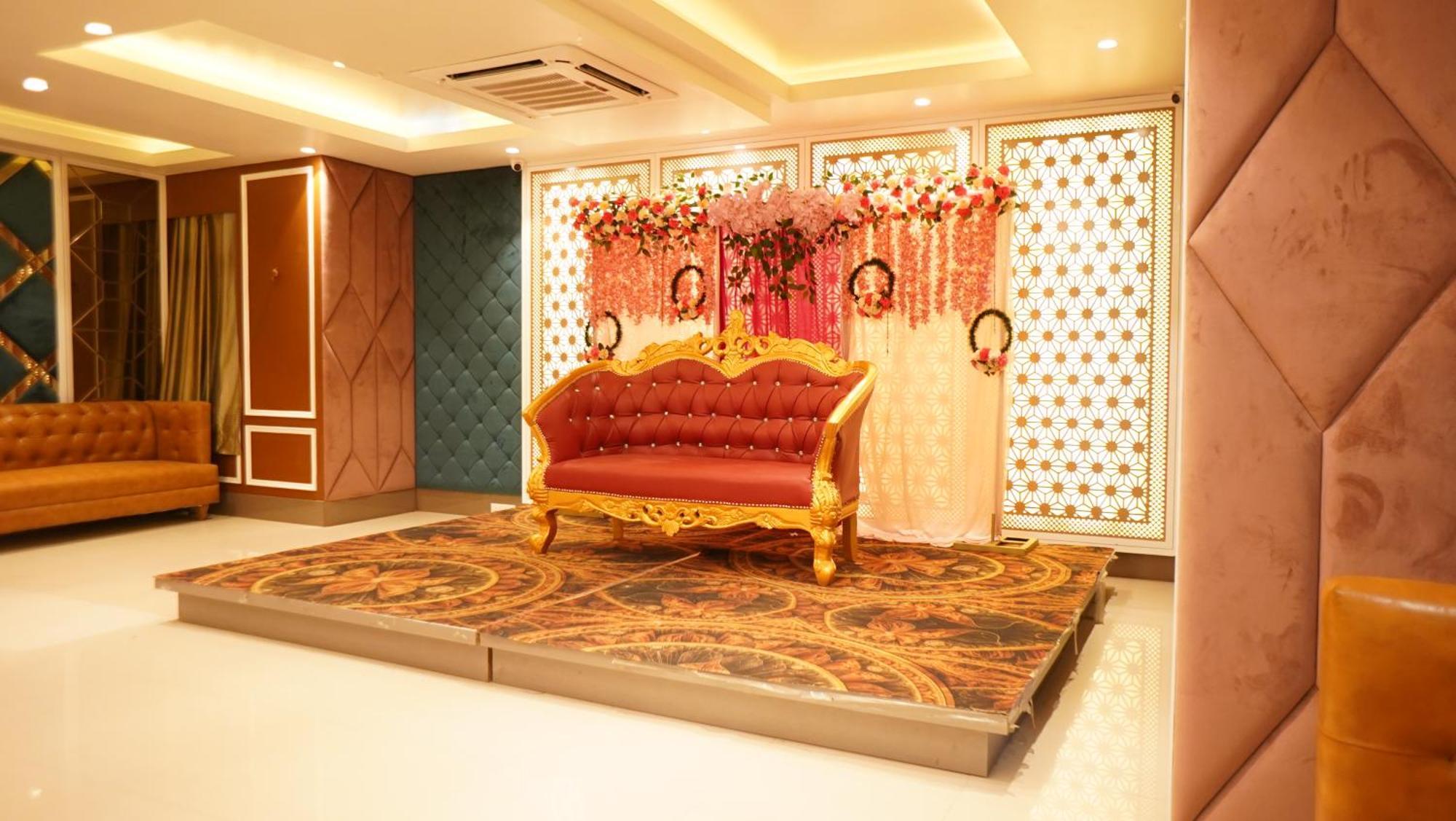 Hotel Park Regency Gorakhpur Eksteriør bilde